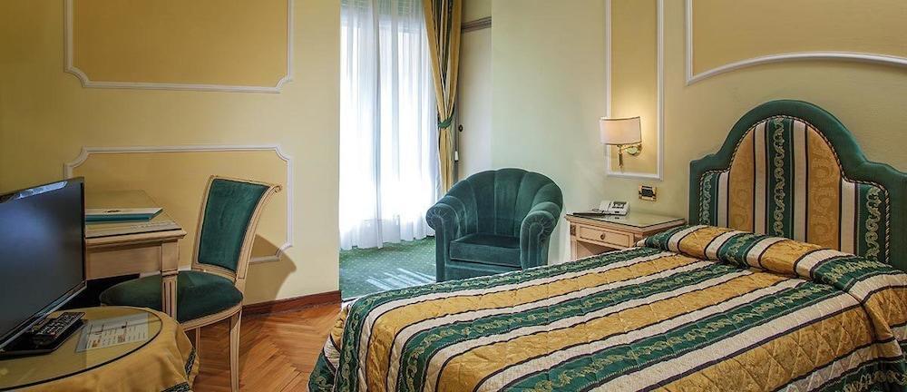 אבנו טרמה Hotel Terme Salus מראה חיצוני תמונה