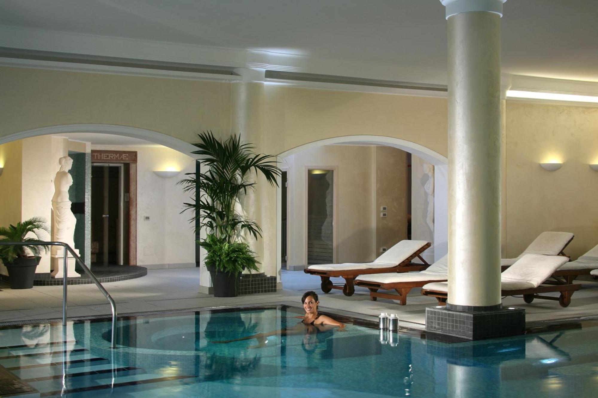 אבנו טרמה Hotel Terme Salus מראה חיצוני תמונה